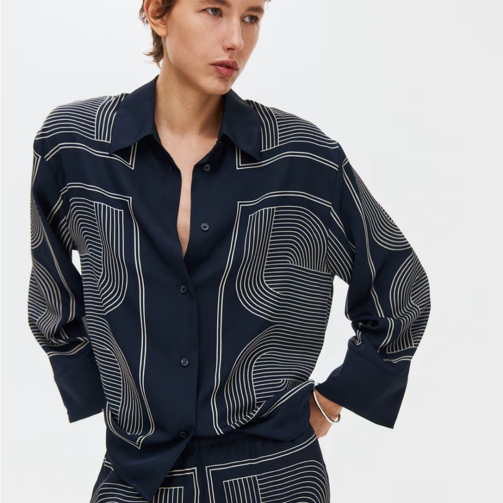 H&M oversized twill shirt XS  NWT
